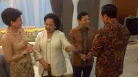 Ketua DPR Setya Novanto menggelar open house di kediaman dinasnya, Jalan Widya Chandra III Nomor 10, Jakarta Selatan, Jumat (17/7/2015). (Liputan6.com/Gerardus Septian Kalis)