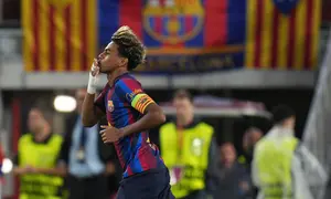 Pemain Barcelona Lamine Yamal merayakan gol dalam laga Liga Champions antara Barcelona vs Feyenoord di Barcelona, Spanyol, Rabu, 9 September 2026. (AP Photo/Emilio Morenatti)