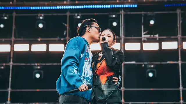 Rizky Febian dan Mahalini. (Foto: Dok. Instagram @rizkyfbian)