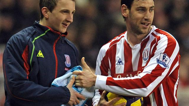 Rory Delap dan handuk spesialnya di Britannia Stadium