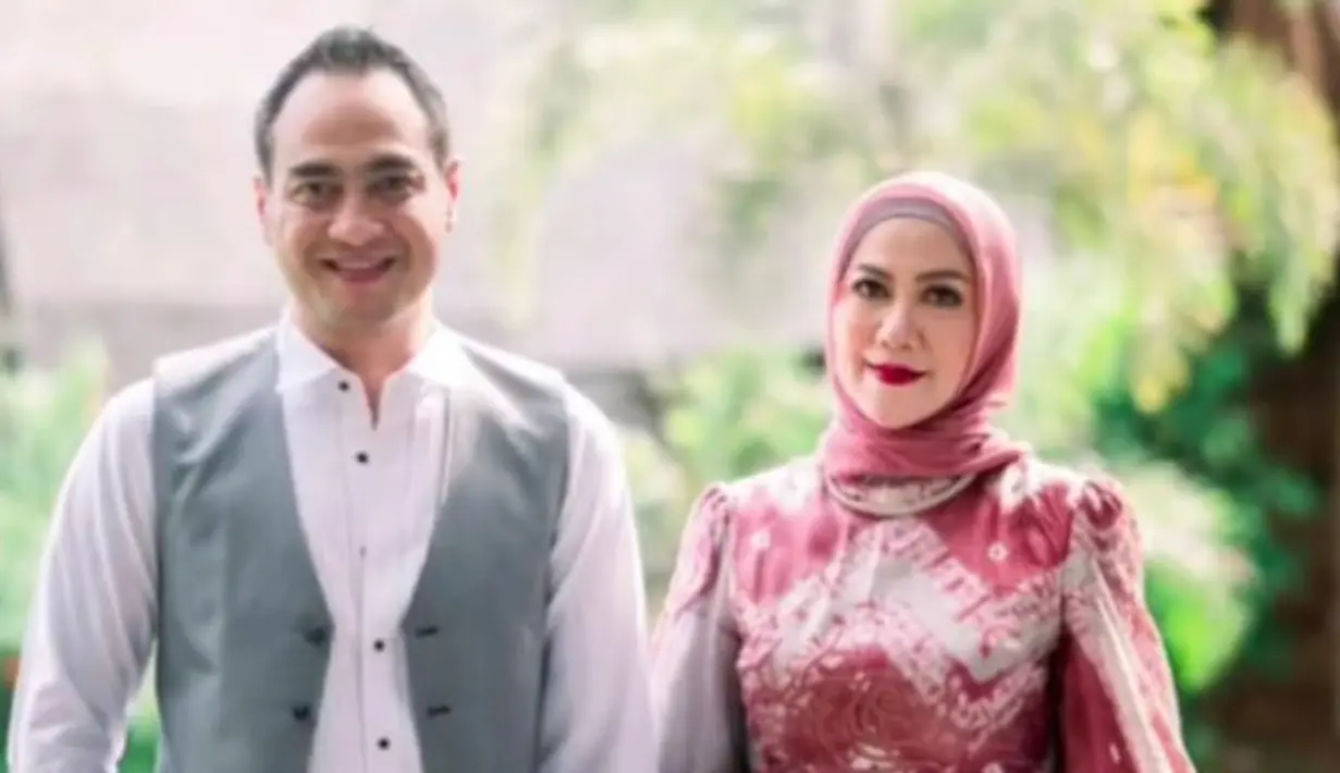 Venna Melinda dan Ferry Irawan tampil romantis di prewedding terbaru. (Sumber: Instagram/vennamelindareal)