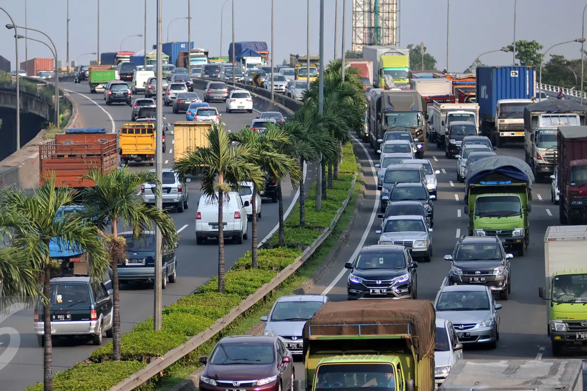 20151229-Antisipasi Kemacetan di Tahun Baru, Truk Dilarang Melitas