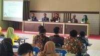 Puluhan Guru yang menjadi penyelenggara pemilu di Probolinggo mendapat pengarahan dari Dinas Pendidikan Setempat (Istimewa)