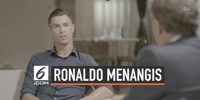VIDEO: Cristiano Ronaldo Menangis di Acara TV Inggris, Kenapa?