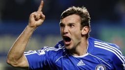 Andriy Shevchenko - Shevchenko adalah adalah salah satu striker terbaik di dunia dan pernah memenangkan penghargaan bergengsi Ballon d'Or pada 2004. Bergabung dengan Chelsea pada musim panas 2006, Shevchenko lebih banyak menghuni bangku cadangan dan hanya mencetak sembilan gol. (AFP/Adrian Dennis)