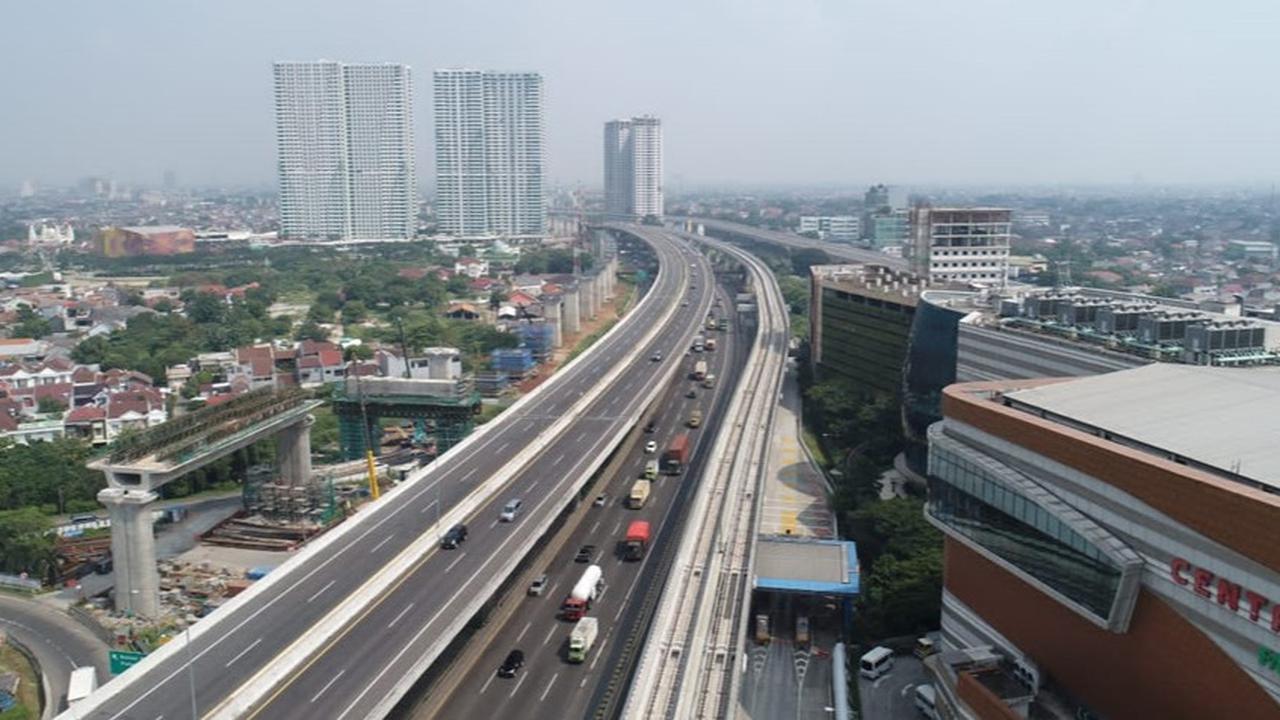 Update Lalu Lintas Mudik: Jalan Layang MBZ, Kendaraan Padat hingga KM 15 Tol Jakarta-Cikampek