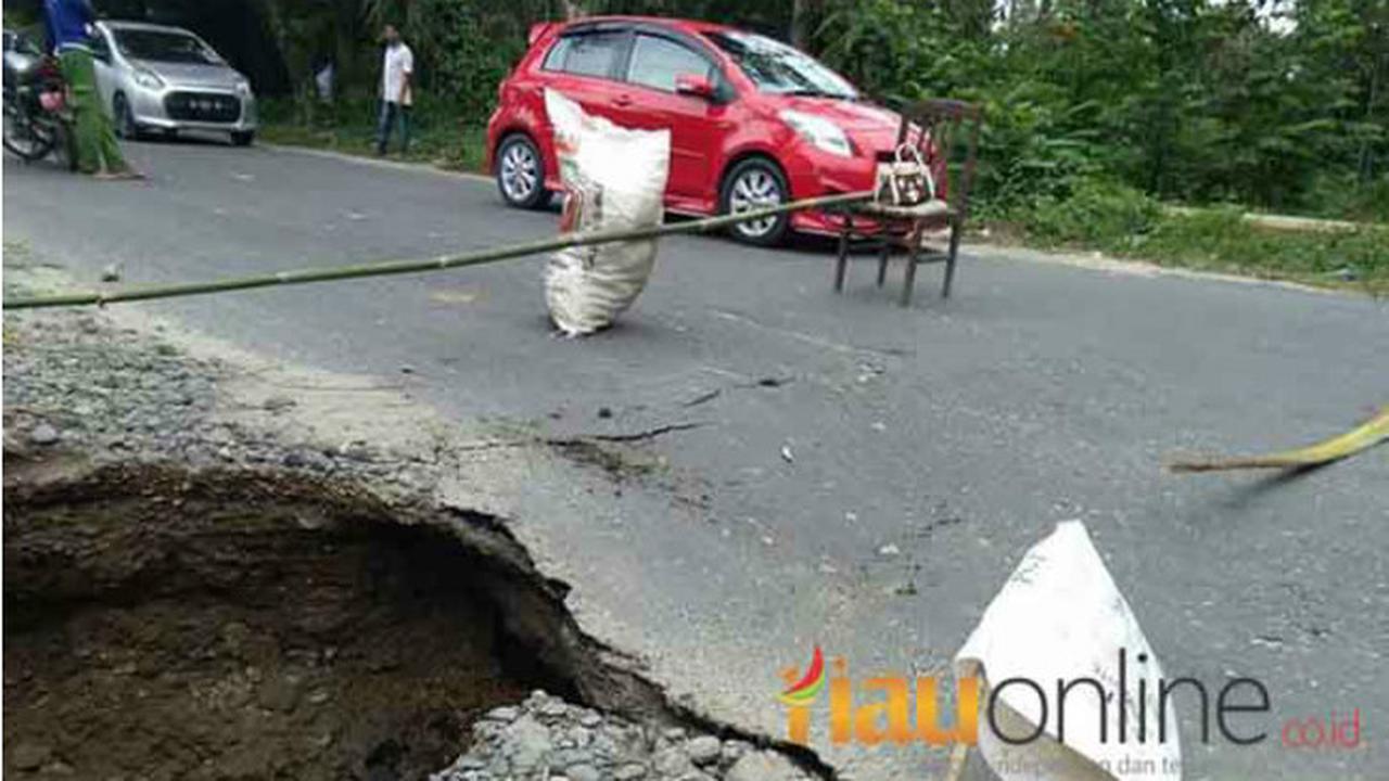 Jalan Sumbar-Riau Ambles