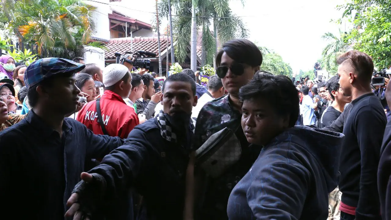 Olga Syahputra