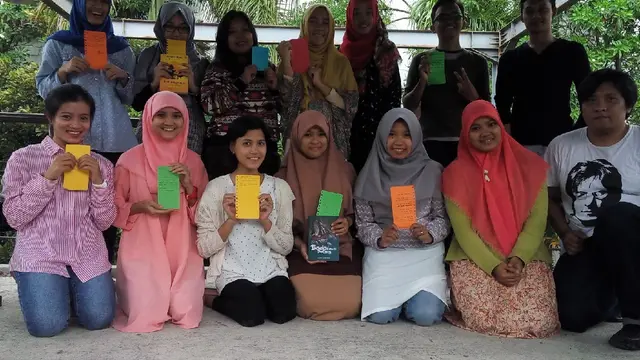 [FIMELA] Kelas Puisi, Bukan Sekadar tentang Senja dan Kopi