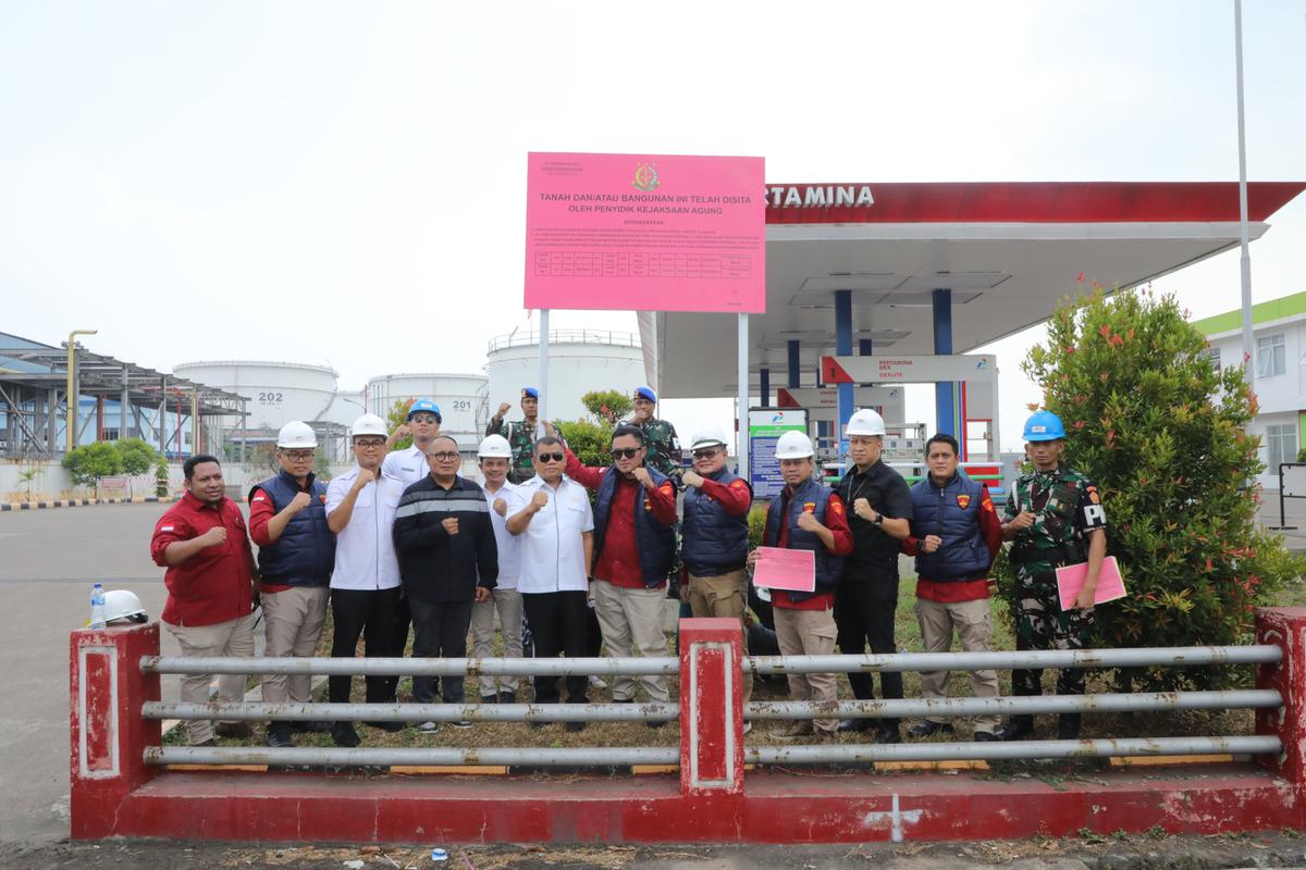 kilang minyak punya anak riza chalid disita kejagung
