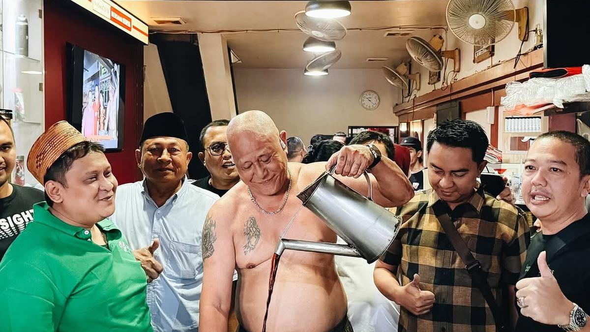 15 Makanan Khas Pontianak Halal yang Populer di 2025, Legendaris dan Kekinian