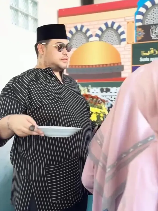 Ivan Gunawan Peletakan Batu Pertama Masjid