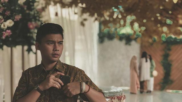 6 Potret Terbaru Adam Rama, Pemeran Hisyam ‘Tukang Bubur Naik Haji’