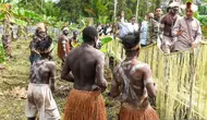 Pantau Sekolah Lapangan di Asmat, Gibran Siap Replikasi Sagu Papua