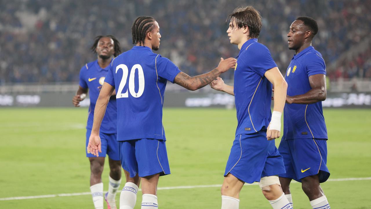 Chelsea Bungkam AC Milan 3-0