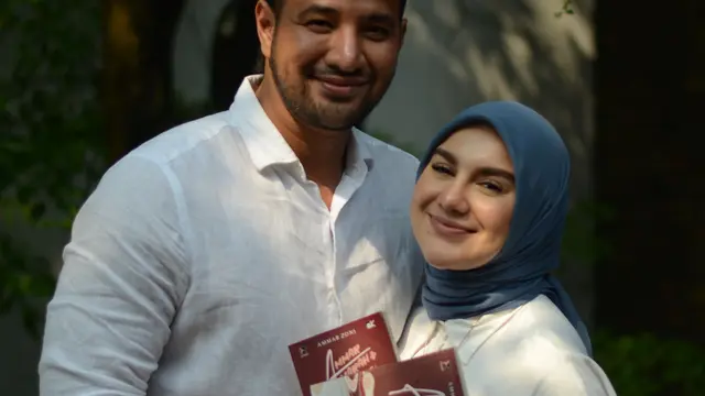 Ammar Zoni dan Irish Bella. (Foto: Dok. AISH TV)