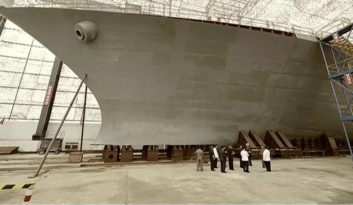 kim jong un periksa pembangunan kapal perang korea utara