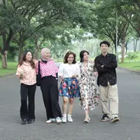 Ilustrasi bersama dengan teman/copyright fimela/abel