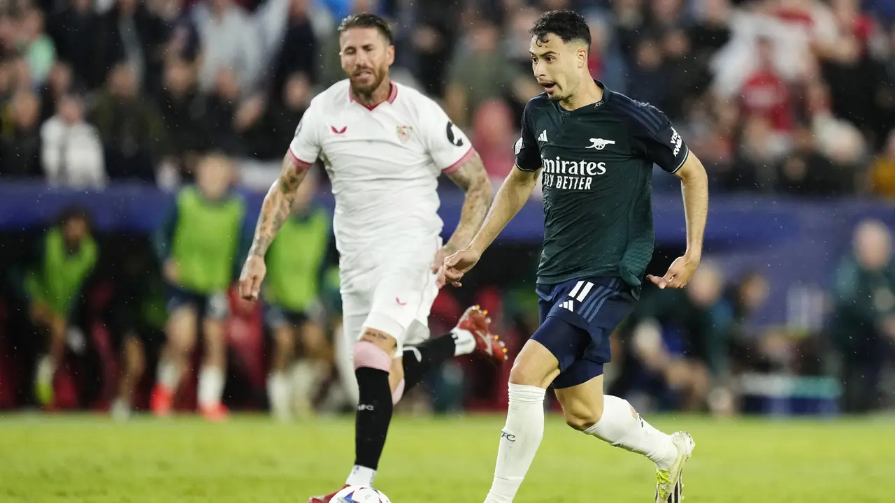 Foto: Melihat Sergio Ramos Kepayahan, Sevilla Dipermalukan Arsenal di Liga Champions