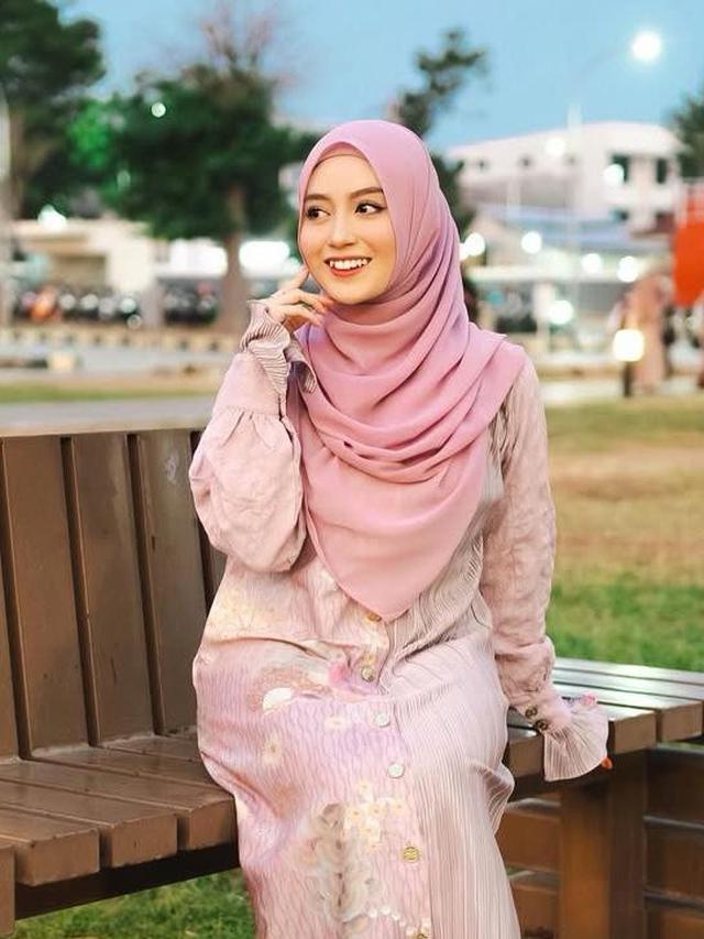OOTD Hijab Buka Puasa Bersama hingga Lebaran ala Nabilah Ayu. [@nblh.ayu]