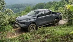 Toyota Hilux BEV Meluncur, Jarak Tempuh Tembus 380 Km di Perkotaan (ArenaEV)