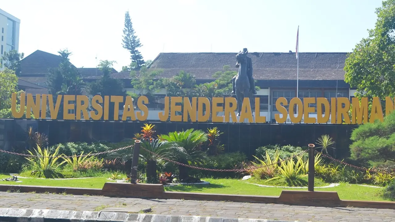 Kontes Robot Indonsia Regional 3 2019 digelar di Unsoed Purwokerto. (Foto: Liputan6.com/Muhamad Ridlo)