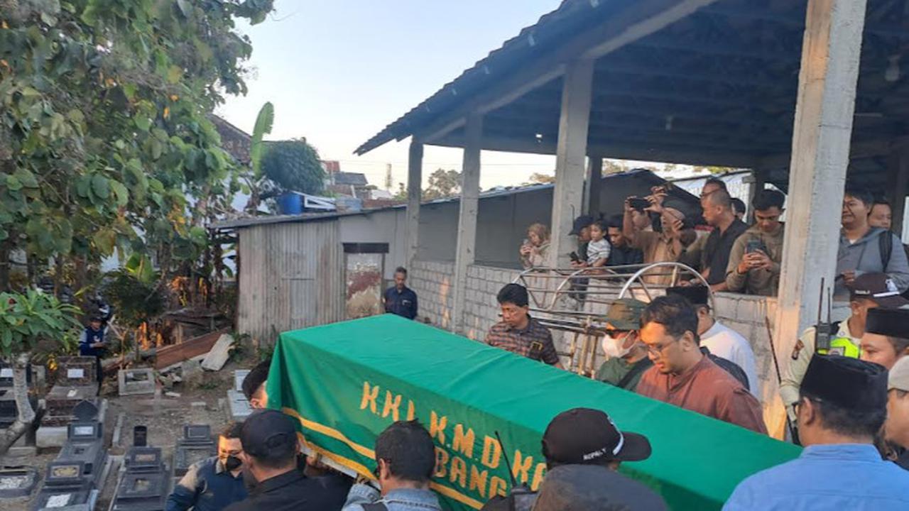 Pemakaman Diplomat Muda Arya Daru