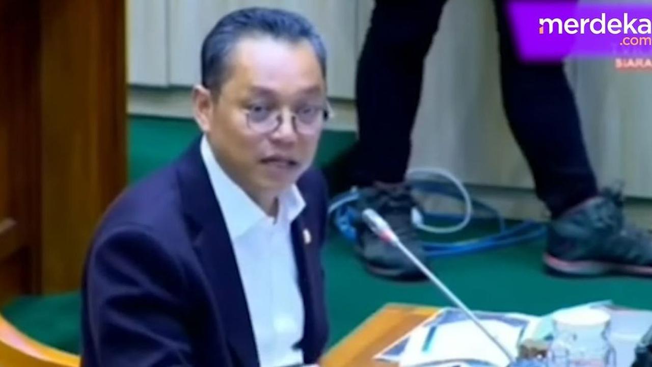 VIDEO: PDIP Keras Soroti Keputusan Gibran Baru Mundur "Yang Harus Mundur itu Menkominfo"
