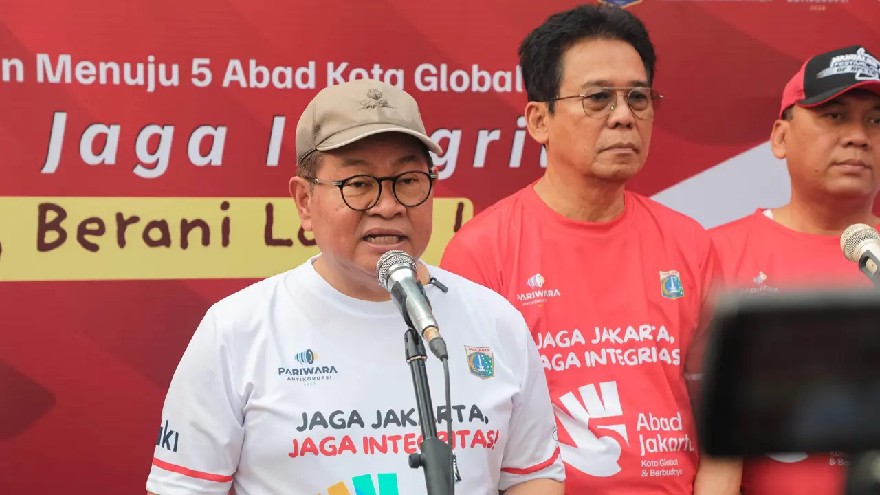 Tekan Polusi Udara Jakarta, Pramono Imbau Warga Gunakan Transportasi Umum