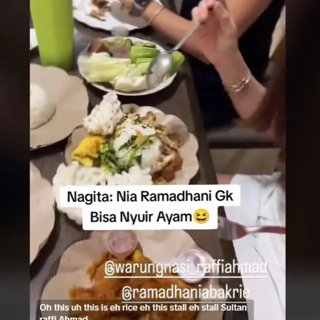 Reaksi Nagita Slavina Lihat Nia Ramadhani Tak Bisa Suwir Ayam Goreng Jadi Sorotan
