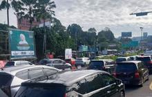 Macet 2,5 Kilometer di Puncak Bogor, Ternyata Ini Penyebabnya