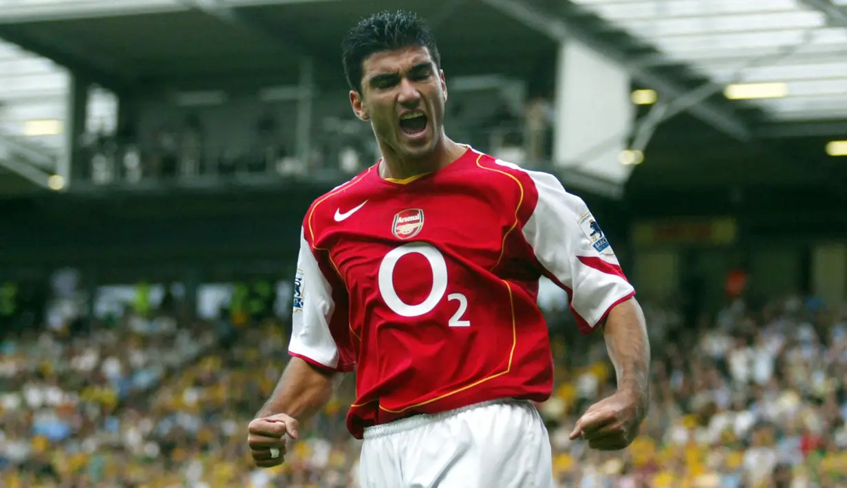 Jose Antonio Reyes. Pada musim 2004/2005, sayap kanan asal Spanyol yang baru setengah musim bergabung dengan Arsenal dari Sevilla ini memiliki nilai pasar senilai 35 juta euro. Ia berhasil mencetak 12 gol dan 13 assist di semua ajang dari 45 penampilan di musim tersebut. (AFP/Carl De Souza)