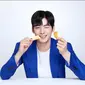 Cha Eun Woo baru-baru telah dinobatkan jadi brand ambassador salah satu snack favoritnya