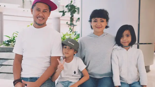 [Bintang] Keluarga Nirina Zubir