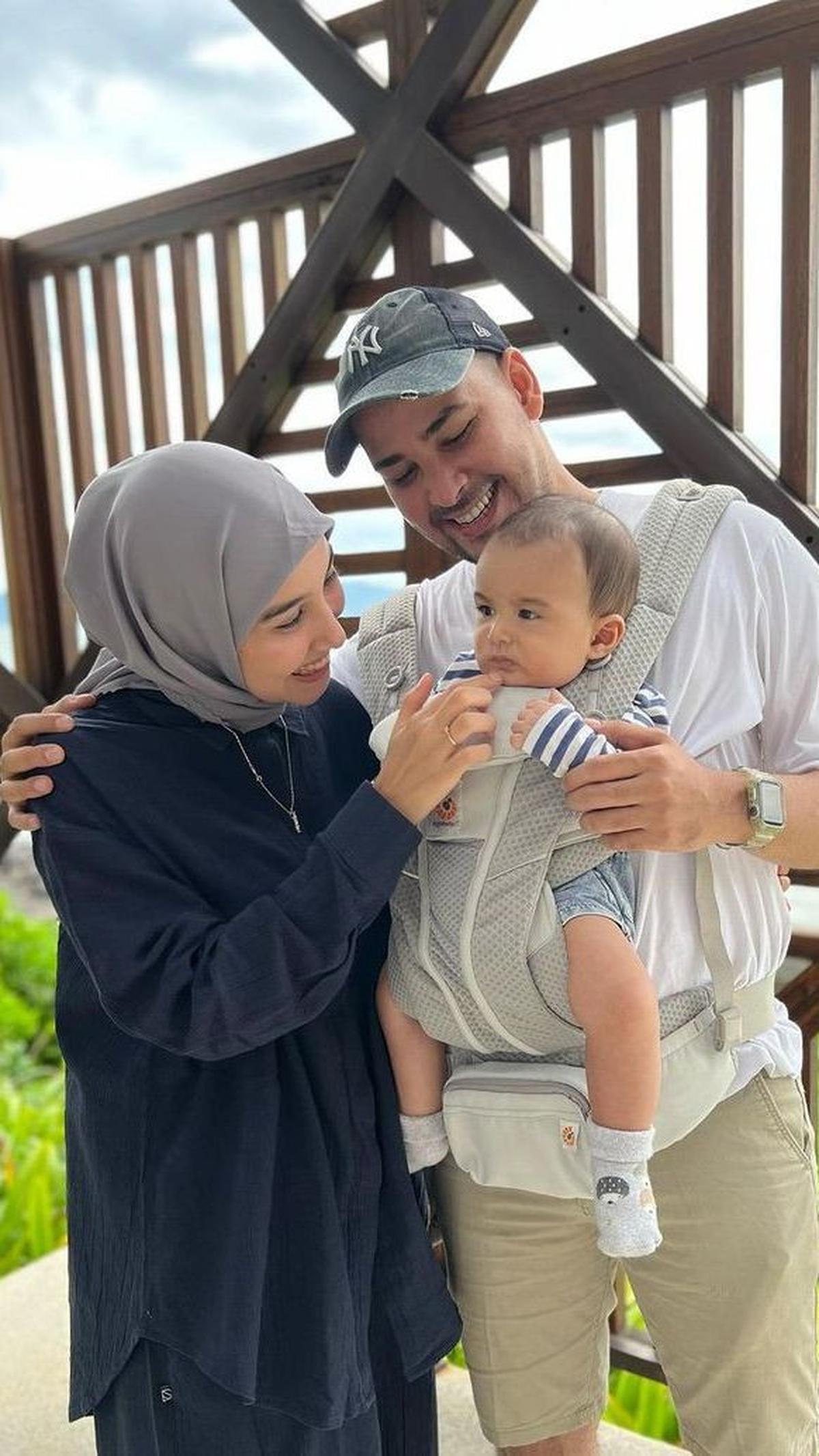 Kini, Riza hanya fokus kepada keluarga kecilnya dan menjalani hidup dengan bahagia di Jember.<br>