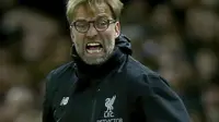 Juergen Klopp frustasi melihat anak asuhnya menderita tiga kekalahan beruntun. (AP Photo/Dave Thompson)