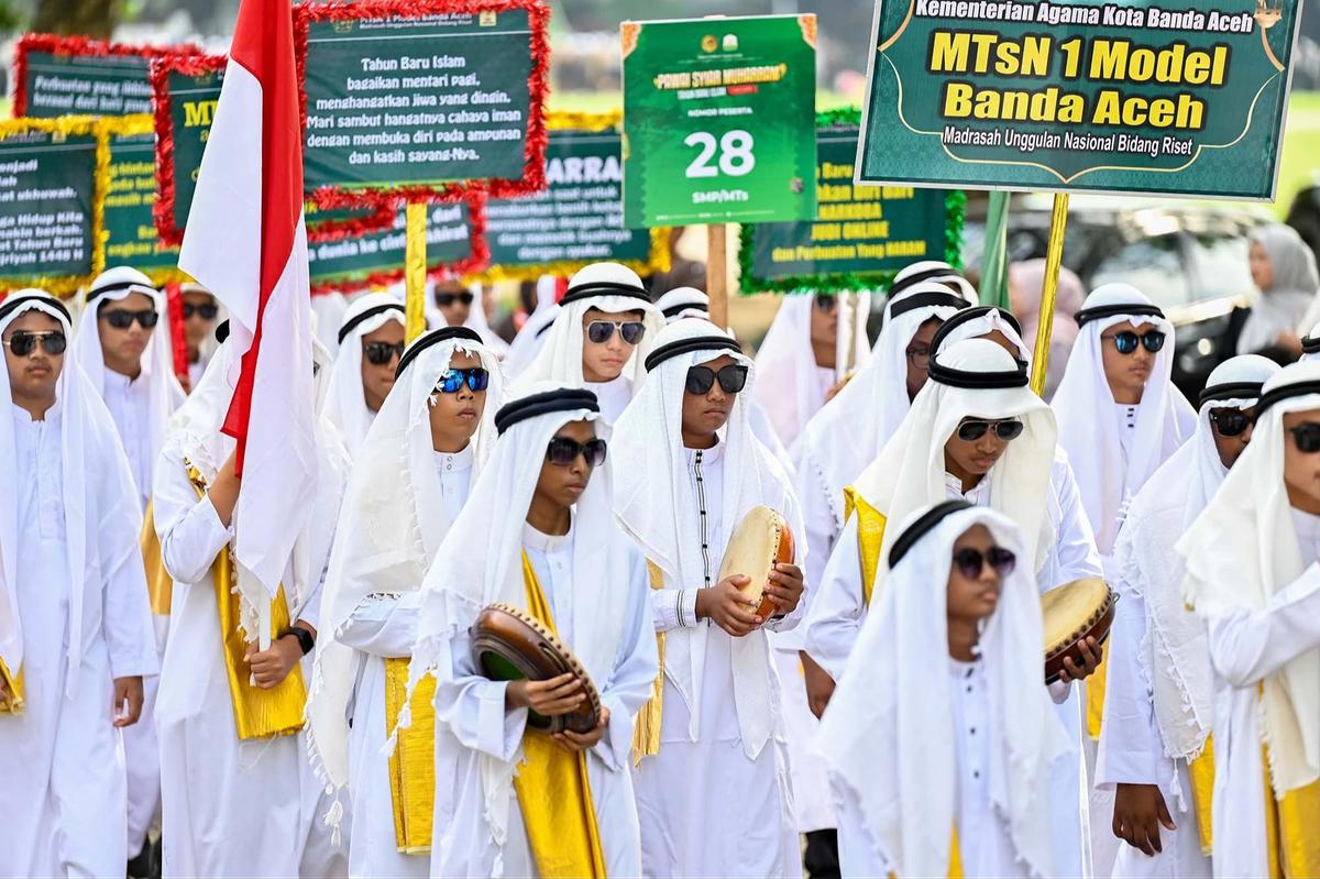 FOTO: Ribuan Siswa Semarakkan Pawai Tahun Baru Islam di Banda Aceh