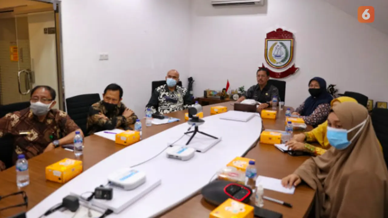 Sekda Kota Makassar M Ansar mengikuti Rakornas Kepegawaian 2021 (Liputan6.com)