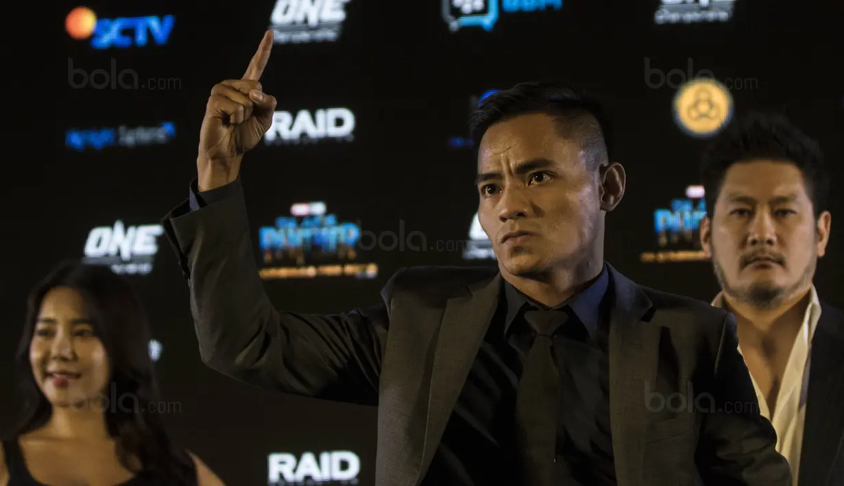 Atlet MMA asal Indonesia, Stefer Rahardian, saat jumpa pers jelang laga One Championship di Ballroom Hotel Fairmont, Jakarta, Kamis (18/1/2018). One Championship akan menggelar laga bertajuk Kings of Courage. (Bola.com/Vitalis Yogi Trisna)