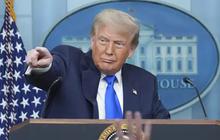 Pin yang Dikenakan Pria di Belakang Presiden Trump Jadi Sorotan, Ramai Disebut Lambang Freemason