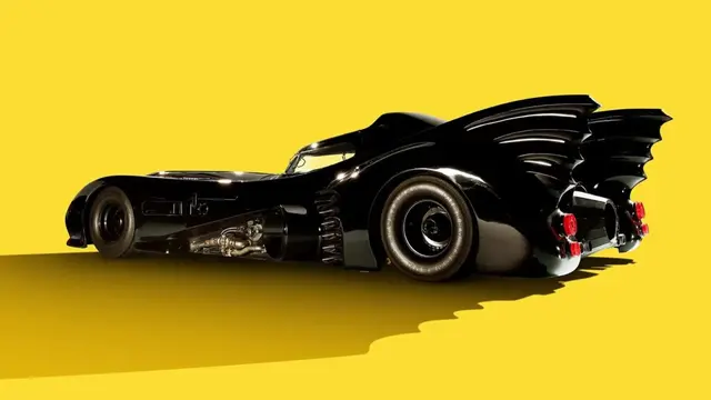 Profil Samping dan Sirip Belakang Batmobile
