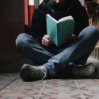 Kamu introvert? Ini beberapa pekerjaan bergaji besar yang cocok buat kamu. 