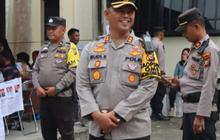 Pastikan Pencoblosan Lancar, Kapolres Rohul Turun Langsung ke TPS dan Sapa Warga