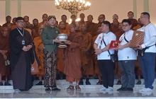 57 Bhikkhu Thudong Lintas Negara Tiba di Solo, Bertemu KGPAA Mangkunegara X