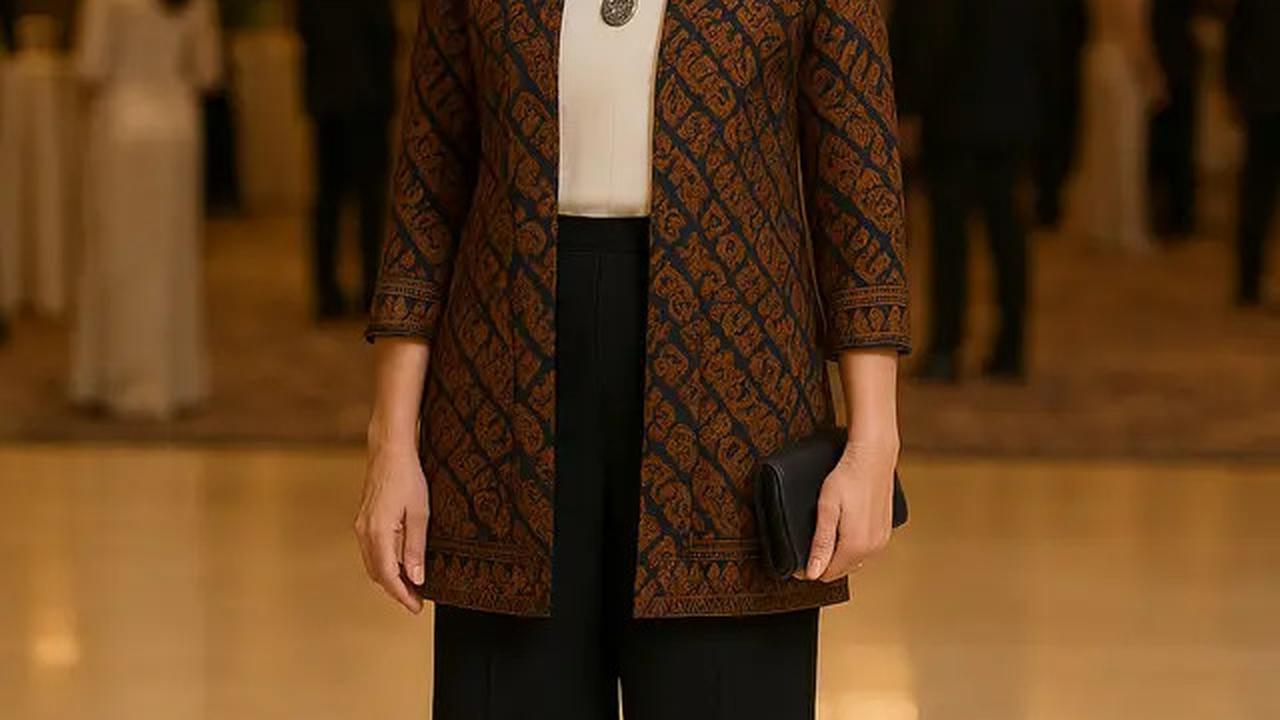 7 Model Cardigan untuk Kondangan dan Acara Resmi Ibu-Ibu Usia 50 Tahunan