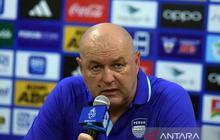 Bojan Hodak Sayangkan Kesalahan Fatal Persib Saat Ditahan Imbang Dewa United