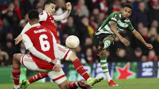 Foto: MU Melangkah Mulus, Arsenal Angkat Koper dari Liga Europa