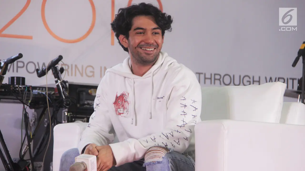 Keseruan Reza Rahadian Ngobrol Film Indonesia di IWF 2019