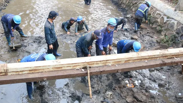 Antisipasi Musim Banjir Pemprov DKI Distribusikan Bantuan dan Perbanyak Posko Pengungsian