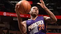 Archie Goodwin menjadi pahlawan kemenangan Phoenix Suns saat mengalahkan Utah Jazz 111-110, Kamis (13/10/2016) WIB. (Bola.com/Twitter/NBA.com)